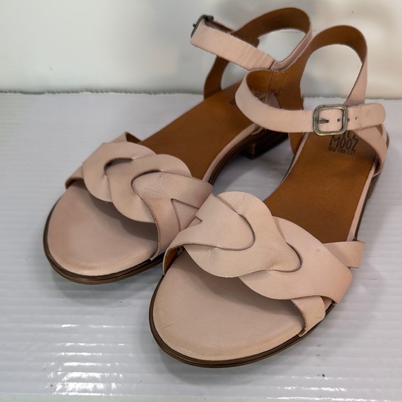 Miz Mooz Shoes - Miz Mooz Lakelyn Pink Sandals